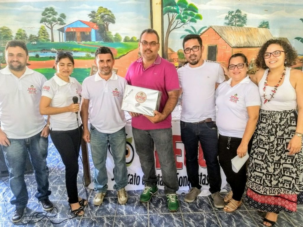 Varjota Anizio Melo participa de Dia D da Educação Sindicato APEOC