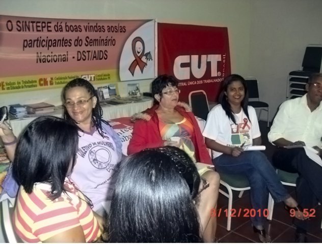 http://apeoc.org.br/http://www.apeoc.org.br/wp-content/uploads/2011/02/relatorio.encontro.cnte06.jpg