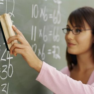 Educadores do Município Recebem Benefícios