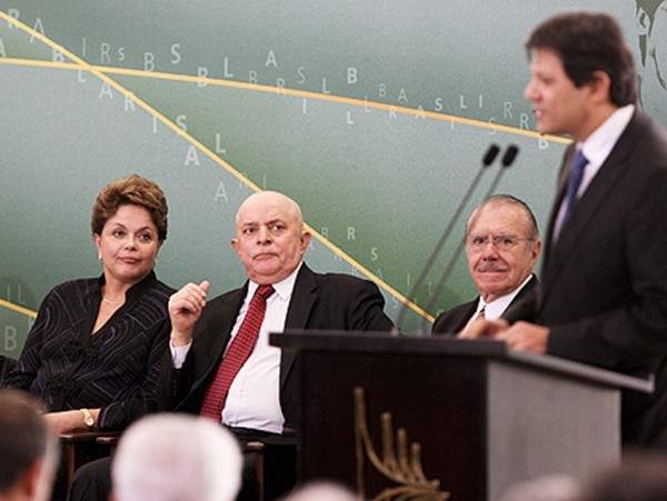 Dilma diz que não há limite para investimento em educação