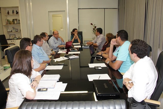 Reunião SEDUC e Sindicato APEOC
