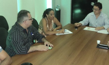 Sindicato recebe dirigentes municipais e procurador do município de Paracuru