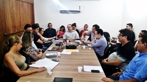 Sindicato APEOC arranca compromisso de 12% de reajuste para professores de São Gonçalo do Amarante