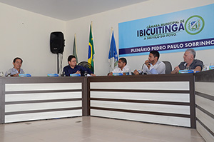 Prefeitura de Ibicuitinga acata orientação do Sindicato APEOC e se compromete em pagar 60% do FUNDEF aos professores