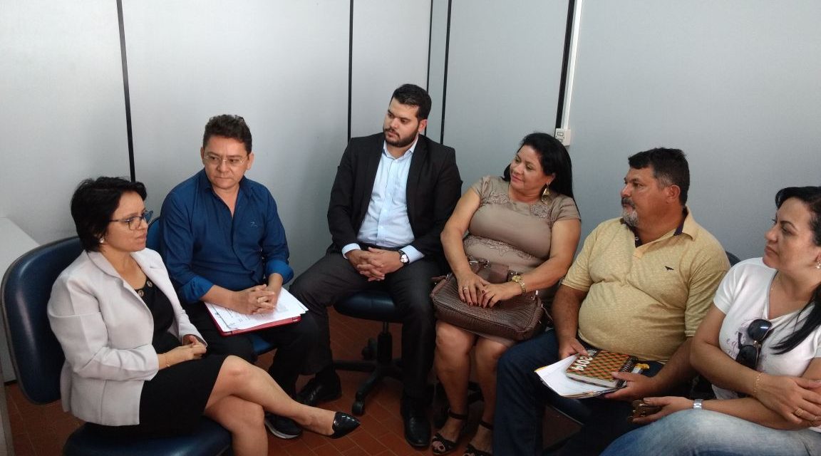 Boa Viagem: Sindicato APEOC tem audiência com procuradora do Município