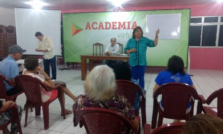 Sindicato APEOC promove seminário com aposentados de Fortaleza