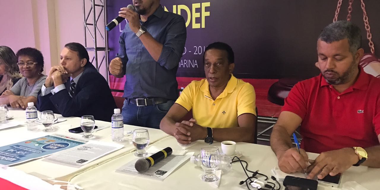 Bahia: Anizio Melo compartilha experiência sobre precatórios do Fundef com professores