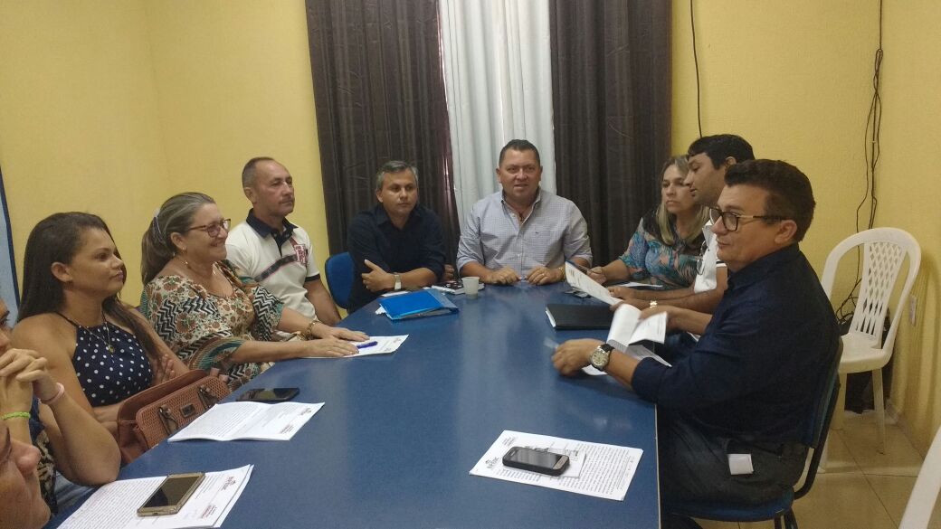 Itatira: Comissão Municipal tem reunião extraordinária com prefeito