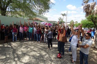 Tauá: Professores aprovam greve por tempo indeterminado