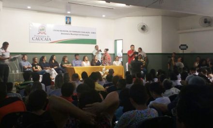 Caucaia: 160 professores são empossados após luta do Sindicato APEOC