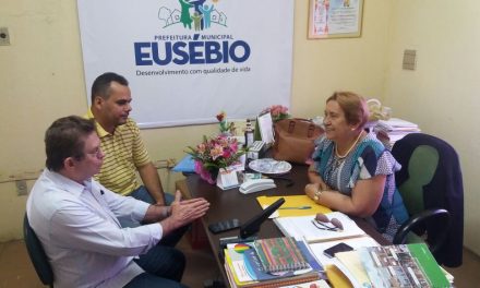 Eusébio: Sindicato APEOC cobra convocação de professores