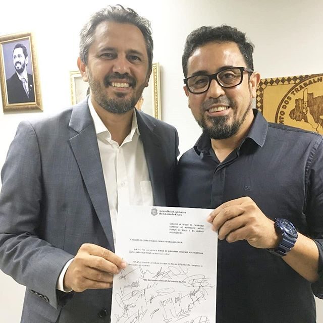 A Assembleia Legislativa do Ceará aprova título de Cidadão Cearense ao Professor Anizio Melo