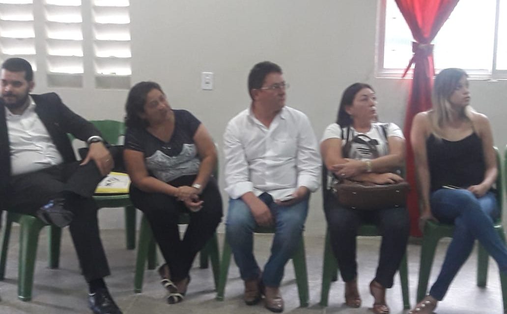 Palmácia: Sindicato APEOC se reúne com a Prefeitura para tratar de pautas da categoria