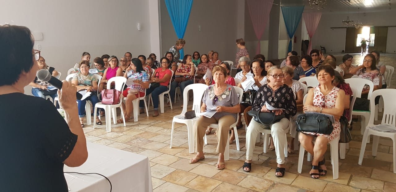 Iguatu: Sindicato APEOC se reúne com aposentados