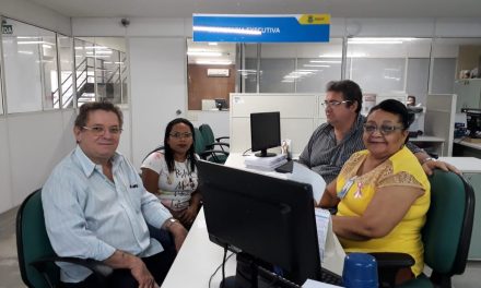 Horizonte: APEOC vai à Secretaria de Educação e cobra convocação do cadastro reserva