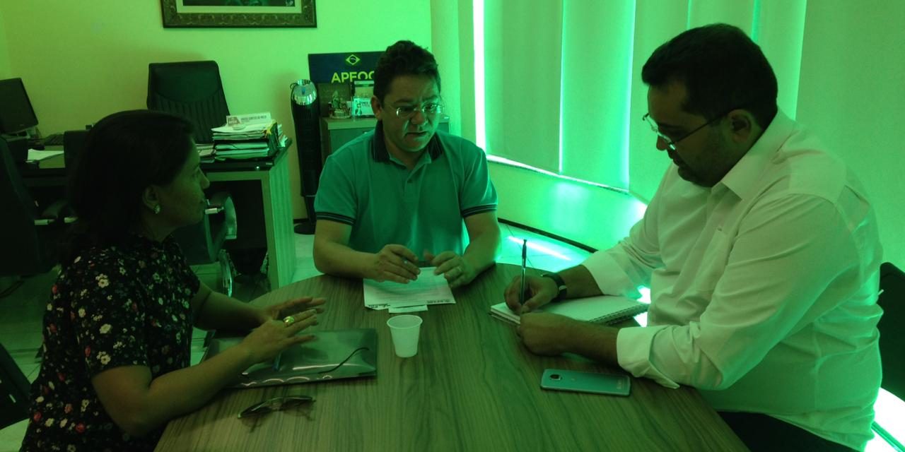 Acaraú: Sindicato APEOC se reúne com Comissão Municipal para tratar de pautas da categoria