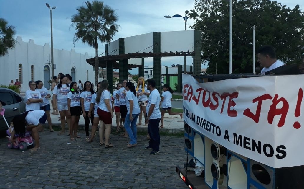 São Gonçalo: Professores protestam e cobram demandas da categoria
