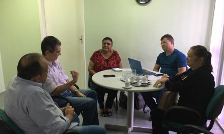 Novo ISSEC: APEOC cobra resolução do problema de atendimento