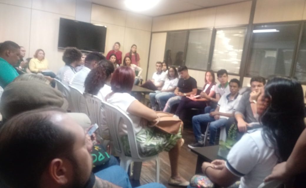 Fortaleza: APEOC e comunidade escolar cobram melhorias na estrutura de escolas
