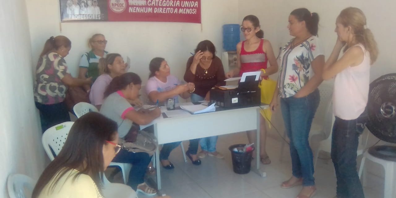 Baixio: APEOC realiza mutirão de contratos do novo Precatório do FUNDEF