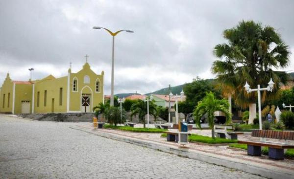 ARNEIROZ: APEOC CONQUISTA PAGAMENTO DO ADICIONAL DE FÉRIAS