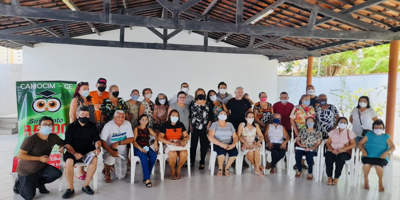 APEOC REALIZA ENCONTRO COM APOSENTADOS(AS) EM CAMOCIM DISCUTINDO PRECATÓRIOS, ISSEC E DEFORMA ADMINISTRATIVA
