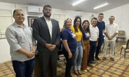 ACARAÚ: APEOC DISCUTE PRECATÓRIO DO FUNDEF DA REDE MUNICIPAL COM PREFEITA