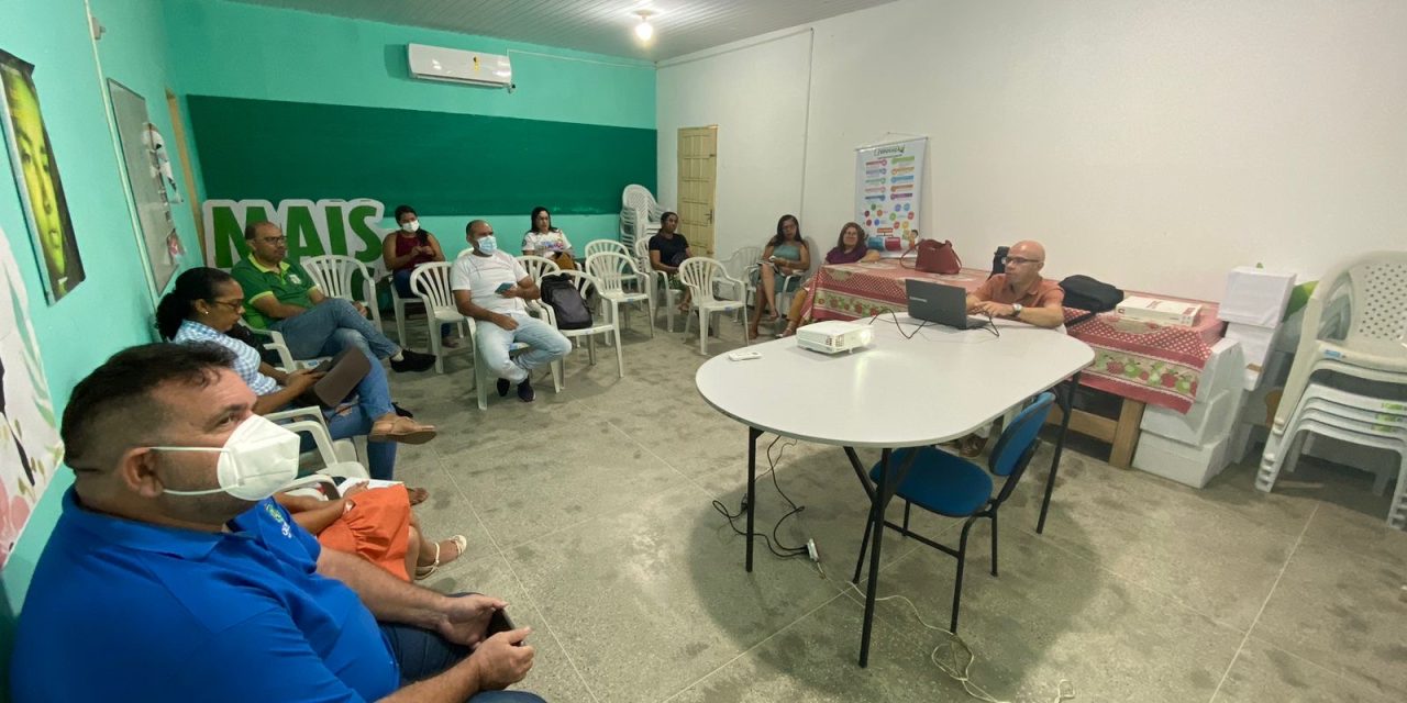 FORTIM: APEOC PARTICIPA DE REUNIÃO DO CONSELHO DE ACOMPANHAMENTO E CONTROLE SOCIAL DO FUNDEB