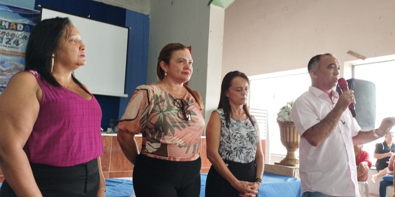 SANTANA DO ACARAÚ: APEOC PARTICIPA DE JORNADA PEDAGÓGICA E FALA SOBRE NOVO FUNDEB E LUTA SINDICAL