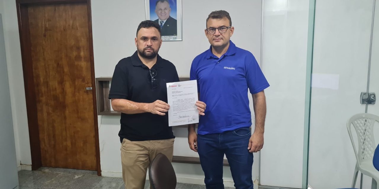 VARJOTA: APEOC PROTOCOLA OFÍCIO E COBRA REUNIÃO COM PREFEITO PARA TRATAR DO REAJUSTE SALARIAL