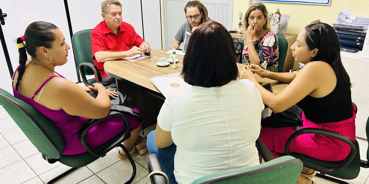 GUAIÚBA: COMISSÃO MUNICIPAL SE REÚNE COM DIREÇÃO ESTADUAL E FAZ ENCAMINHAMENTOS