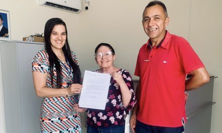 ASSARÉ: EM ATENDIMENTO À REIVINDICAÇÃO DA APEOC, GESTÃO ANUNCIA REAJUSTE DOS/AS PROFESSORES/AS