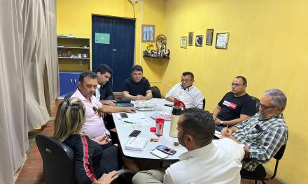 ICÓ: APEOC LUTA PELO REAJUSTE COM GANHO REAL E GARANTE PROGRESSÃO PARA OS/AS PROFISSIONAIS DO MAGISTÉRIO