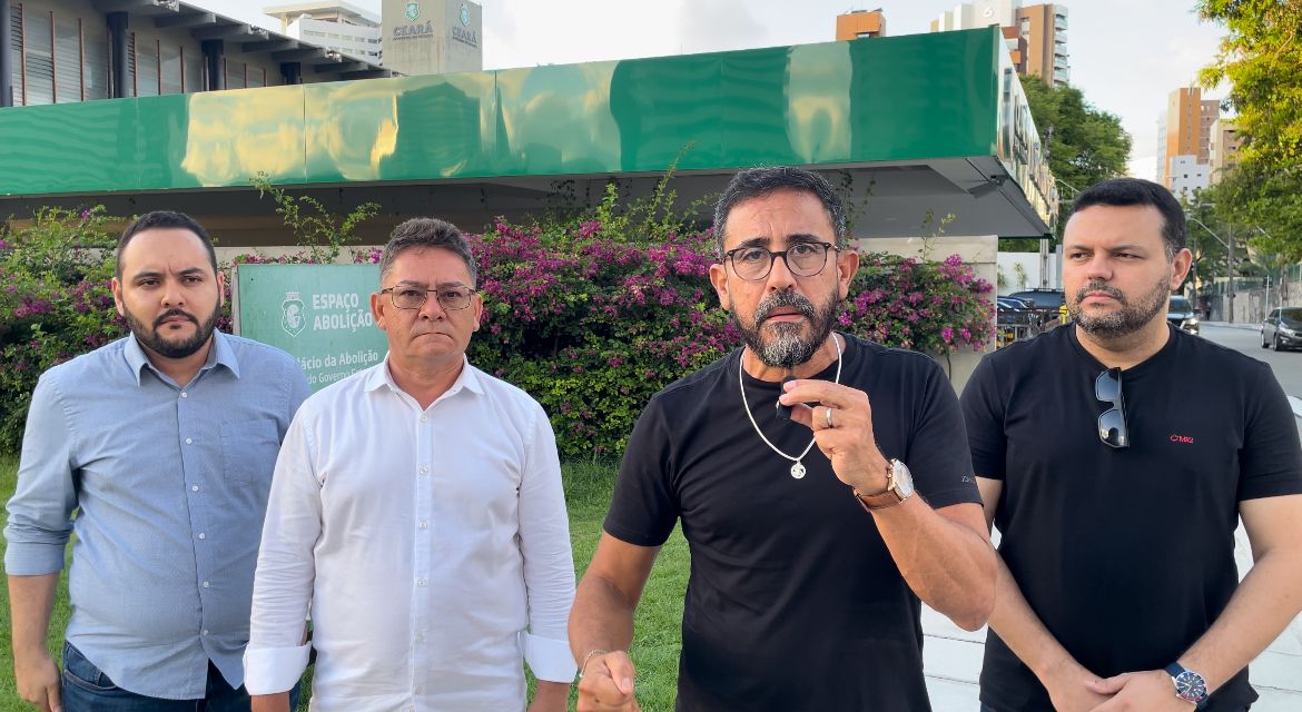 EXPEDIENTE DO PRESIDENTE • APEOC COBRA DO GOVERNO CELERIDADE NA RESOLUÇÃO DE PAUTAS DA CAMPANHA SALARIAL E PROTOCOLA NOTIFICAÇÃO DO PARA GERAL, DIA 15 DE MARÇO