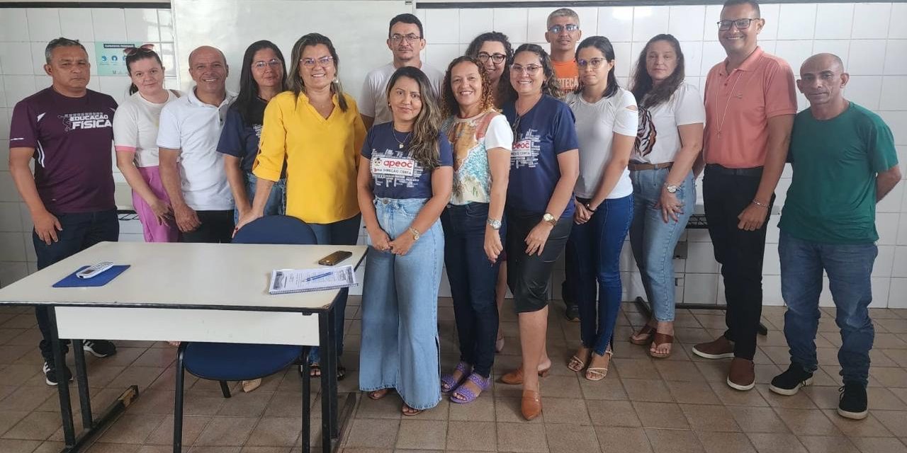 ACARAÚ: APEOC PARTICIPA DA INSTITUIÇÃO DA COMISSÃO DE GESTÃO DE CARREIRA E TERÁ 4 INDICADOS