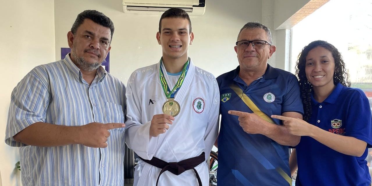 ESPORTE É EDUCAÇÃO: ATLETA APOIADO PELA APEOC SE PREPARA PARA CAMPEONATO MUNDIAL DE KARATÊ
