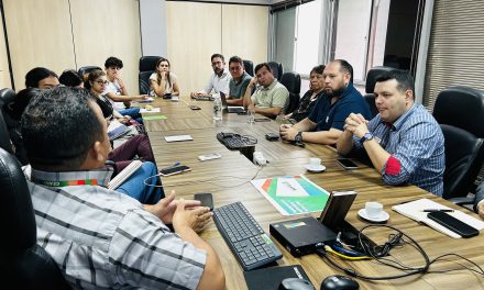 SINDICATO APEOC E SEDUC AVANÇAM NAS NEGOCIAÇÕES: GRUPO DE TRABALHO É INSTALADO PARA ACOMPANHAR A MANUTENÇÃO DE ESCOLAS E ALIMENTAÇÃO ESCOLAR