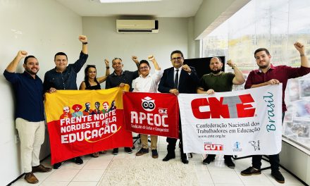 SANTANA DO ACARAÚ: COMISSÃO MUNICIPAL SE REÚNE COM DIREÇÃO ESTADUAL E ENCAMINHA AGENDA EM DEFESA DOS PROFISSIONAIS DA EDUCAÇÃO