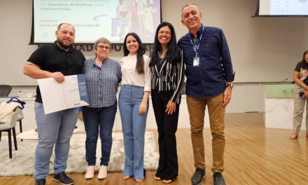 CONTRIBUIÇÃO DO DIRETOR DA APEOC, PROF. ALESSANDRO CARVALHO, EM CURSO DO TCE REFORÇA A IMPORTÂNCIA DO CONTROLE SOCIAL