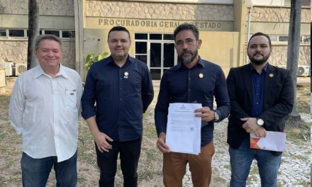 EXPEDIENTE DO PRESIDENTE: APEOC COBRA CELERIDADE DA PGE NA ANÁLISE DOS PROCESSOS DE ESTABILIDADE