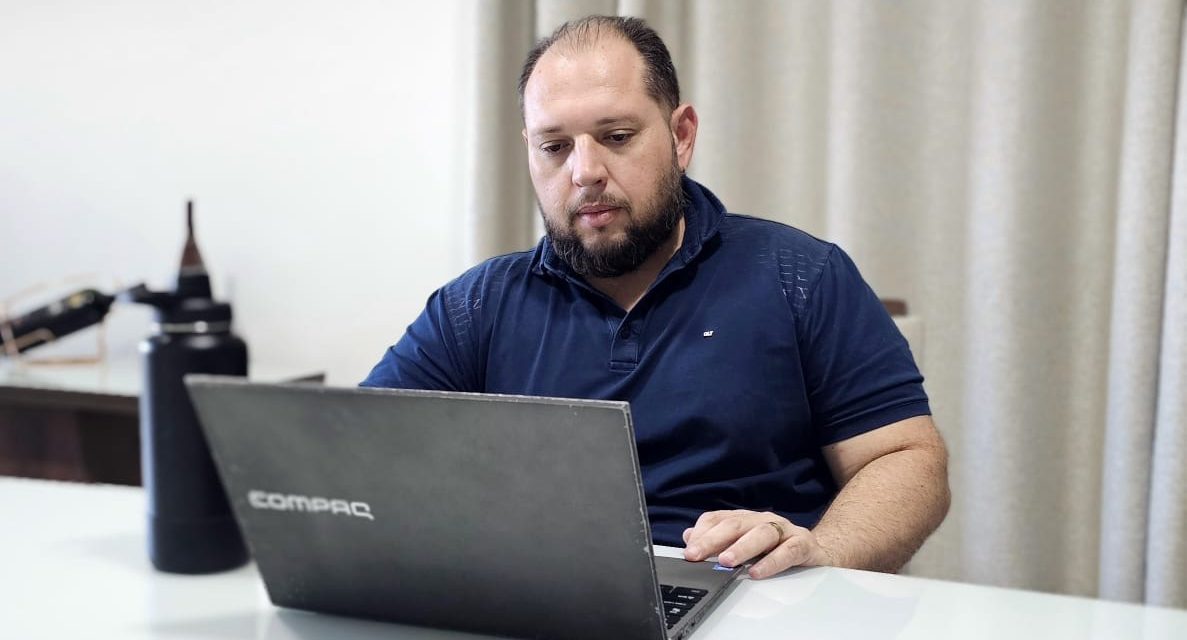 APEOC PARTICIPA DE PLENÁRIA NACIONAL PARA ENCAMINHAR LUTAS PELO FIM DA TAXAÇÃO DAS APOSENTADORIAS