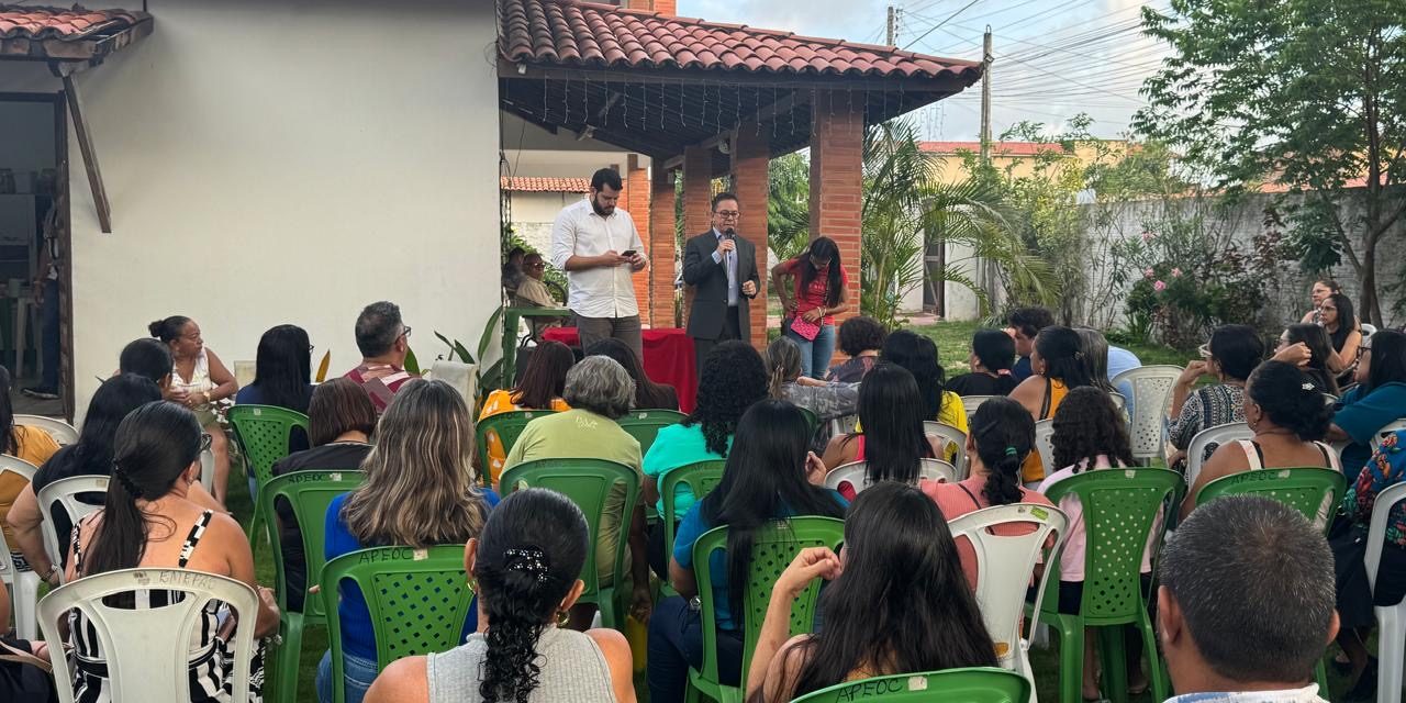 PRESIDENTE DA APEOC PARTICIPA DE ASSEMBLEIA GERAL EM PARACURU E DEBATE AÇÕES JUDICIAIS DA EDUCAÇÃO E DEMAIS PAUTAS DA CATEGORIA
