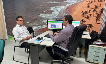 APEOC REFORÇA URGÊNCIA NA INCLUSÃO DE CONTRATOS TEMPORÁRIOS NA FOLHA DE PAGAMENTO EM REUNIÃO COM COGEP