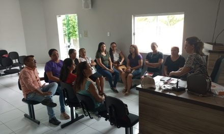 JATI: APEOC DEBATE EM PLENÁRIA PAUTAS URGENTES DA EDUCAÇÃO COM A CATEGORIA