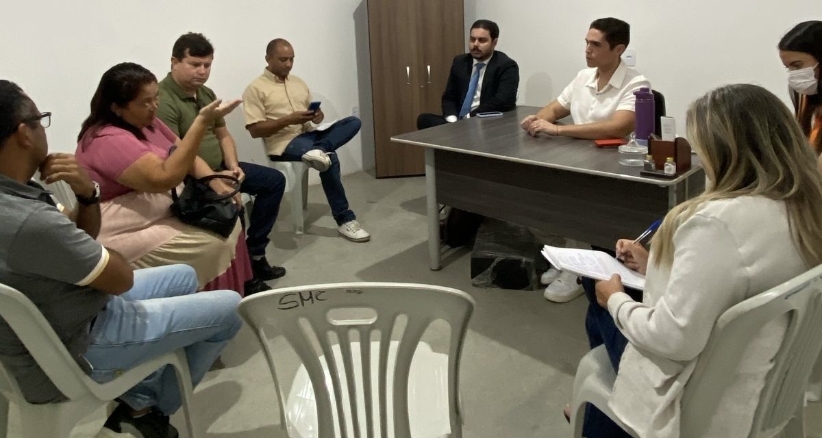 PALMÁCIA: APEOC GARANTE REAJUSTE DOS PROFESSORES DA REDE MUNICIPAL