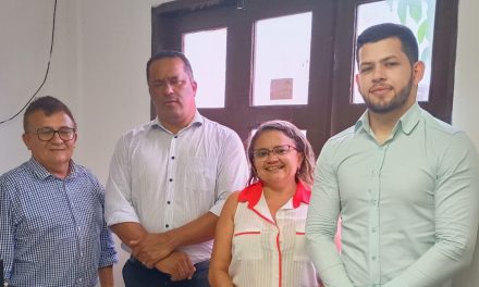 POTENGI: APEOC DISCUTE READAPTAÇÃO E LICENÇA SAÚDE EM REUNIÃO COM PROCURADORES