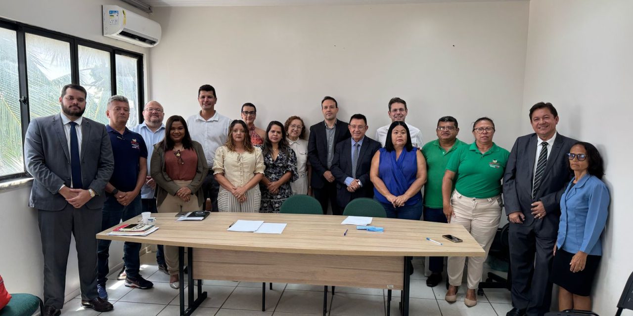 CAUCAIA: APEOC PARTICIPA DE AUDIÊNCIA SOBRE A PREVIDÊNCIA DOS SERVIDORES MUNICIPAIS