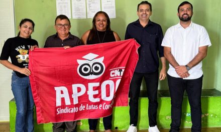 CATARINA: APEOC REALIZA REUNIÃO COM GESTÃO MUNICIPAL SOBRE MODIFICAÇÕES NO ESTATUTO DO SERVIDOR