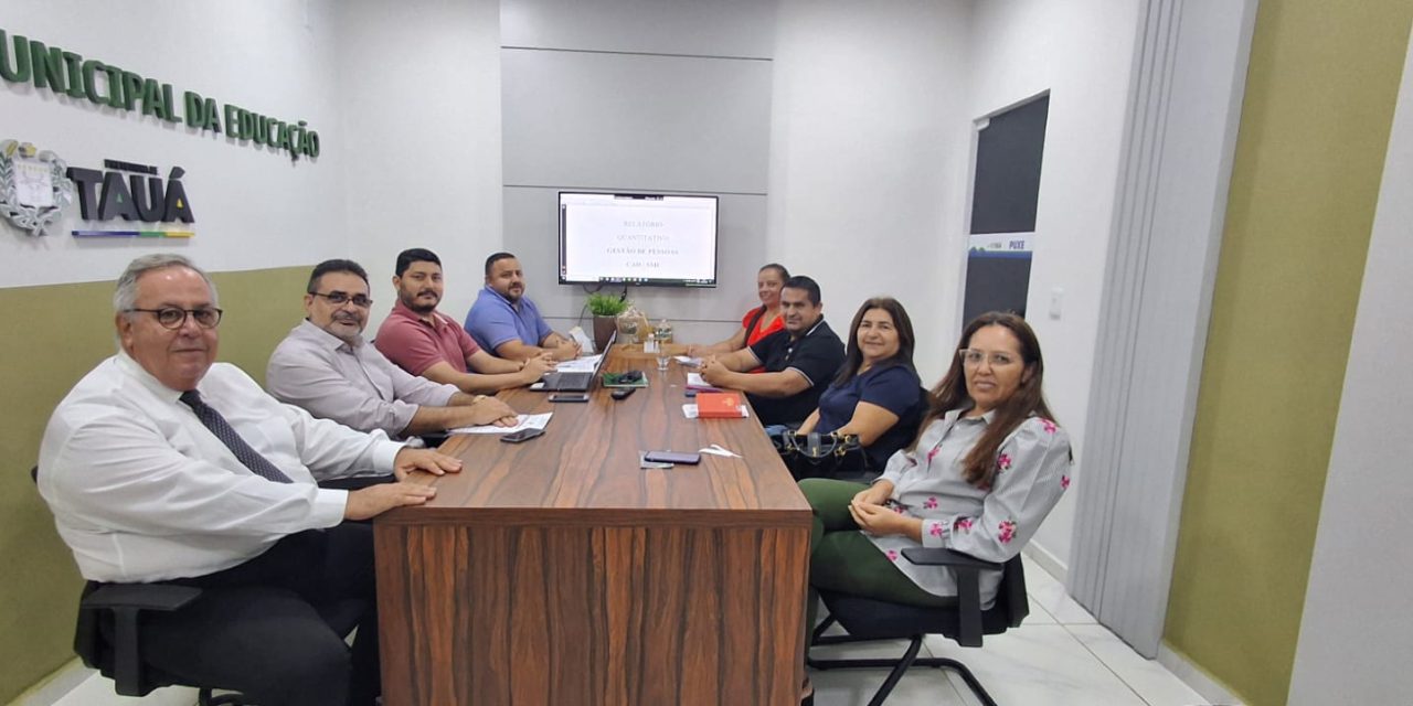 TAUÁ: EM MESA DE NEGOCIAÇÃO, SINDICATO APEOC DEBATE PAUTAS URGENTES DA CATEGORIA COM A GESTÃO MUNICIPAL