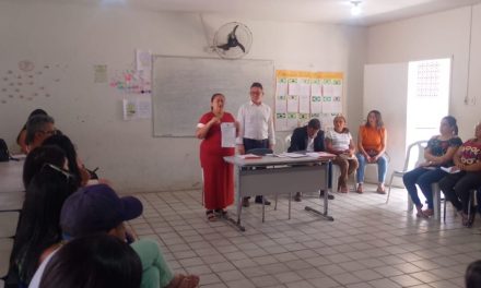 PALMÁCIA: APEOC GARANTE DECISÃO JUDICIAL FAVORÁVEL A 1/3 DE FÉRIAS SOBRE 45 DIAS